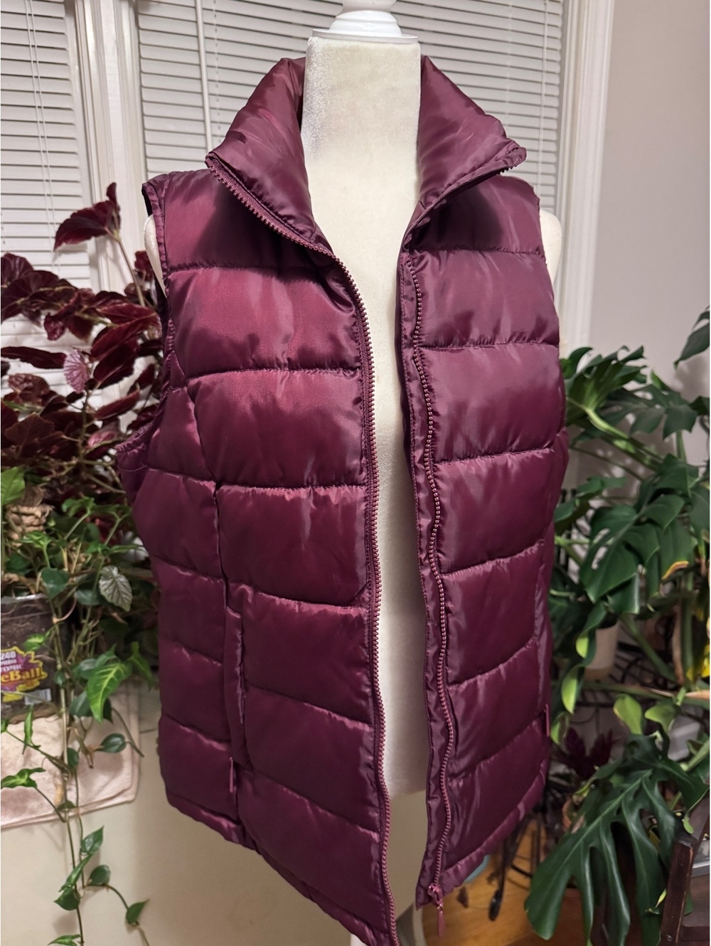 Jou jou maroon quilted puffer vest